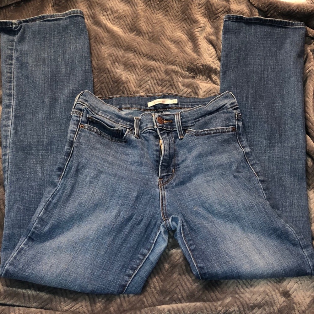 LEVI’S BOOTCUT JEANS